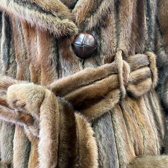 Vintage Fendi Mink Fur in Wild Brown - Picture 5 of 8